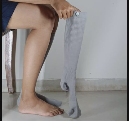 Graduated Compression Knee Length Socks (18-21mmHg)